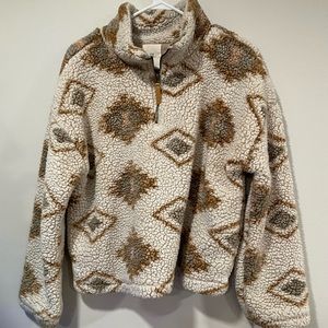 EUC Thread & Supply half zip fleece